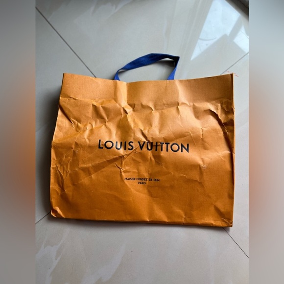 Louis vuitton large shopping bag - Picture 16 of 16